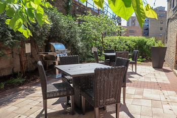 Bbq/patio area